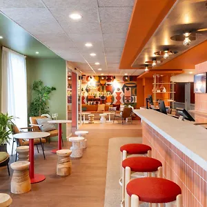 Hotel Ibis Styles Geneve Aeroport, Prévessin-Moëns